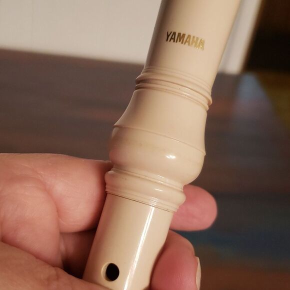 Yamaha YRS-24B Plastic Recorder Instrument - Baroque Style - Picture 9 of 11